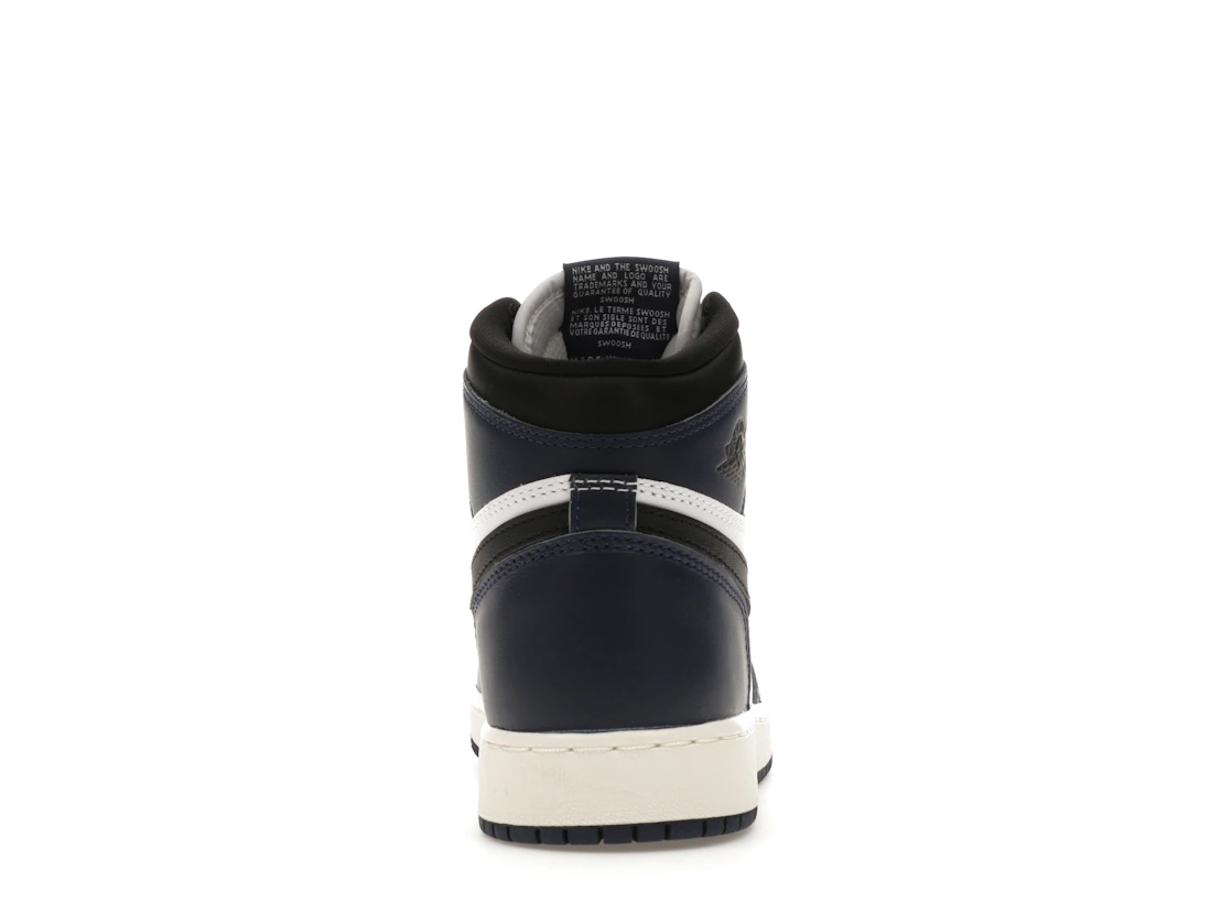 Vue 28 de Jordan 1 Retro High OG Midnight Navy (GS)