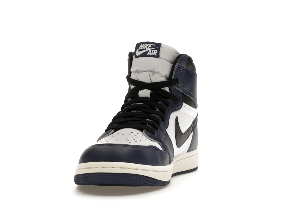 Vue 12 de Jordan 1 Retro High OG Midnight Navy