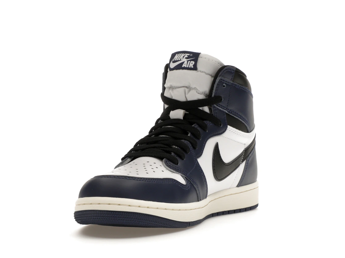 Vue 13 de Jordan 1 Retro High OG Midnight Navy