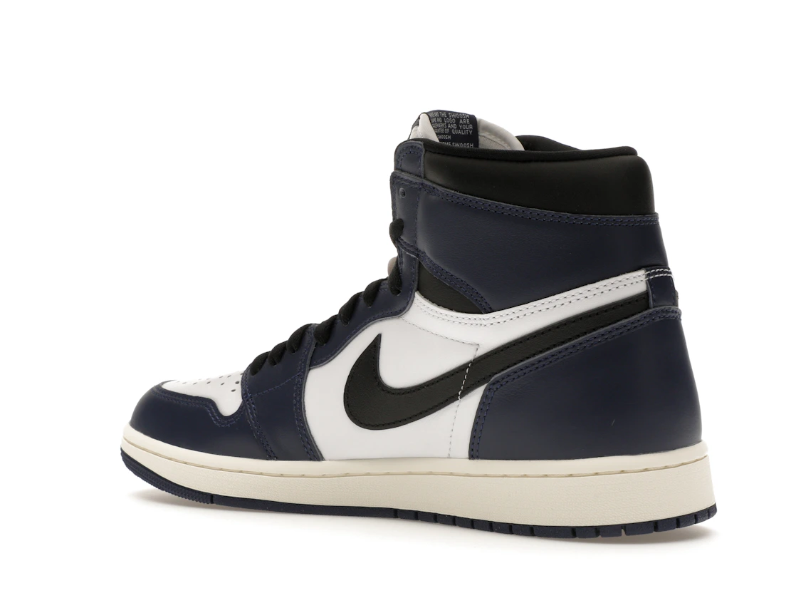 Vue 23 de Jordan 1 Retro High OG Midnight Navy