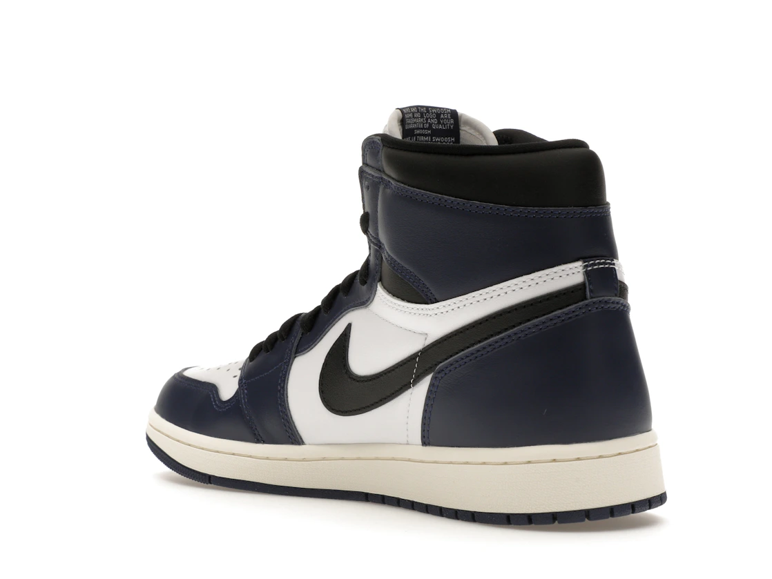 Vue 24 de Jordan 1 Retro High OG Midnight Navy