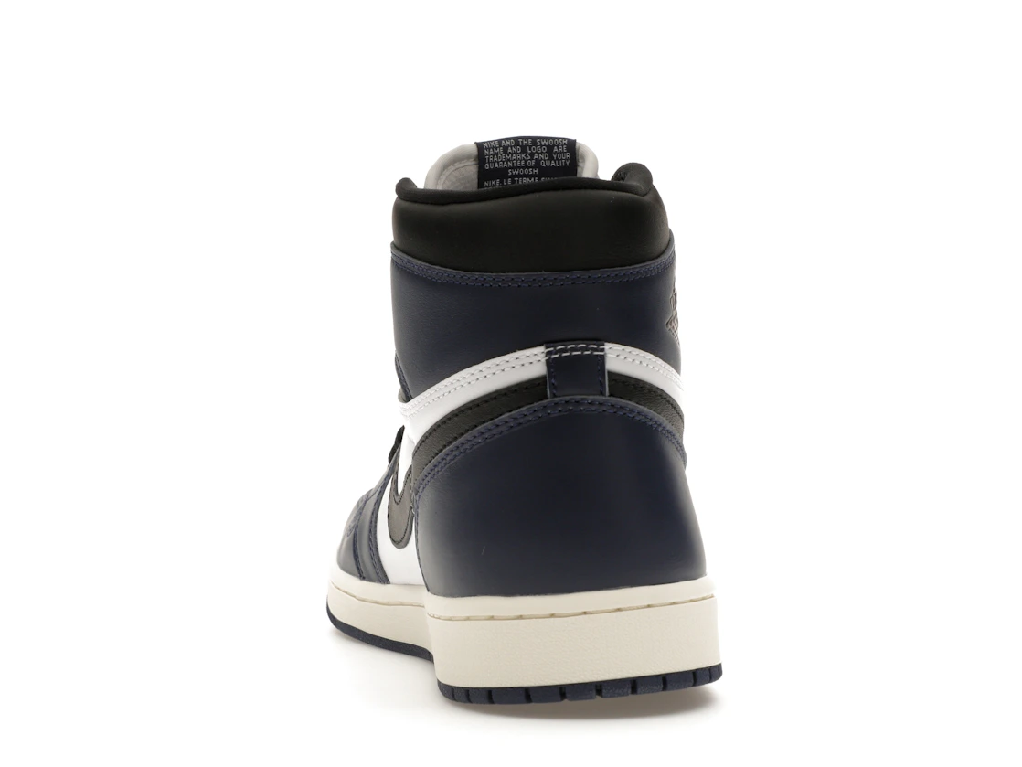 Vue 27 de Jordan 1 Retro High OG Midnight Navy