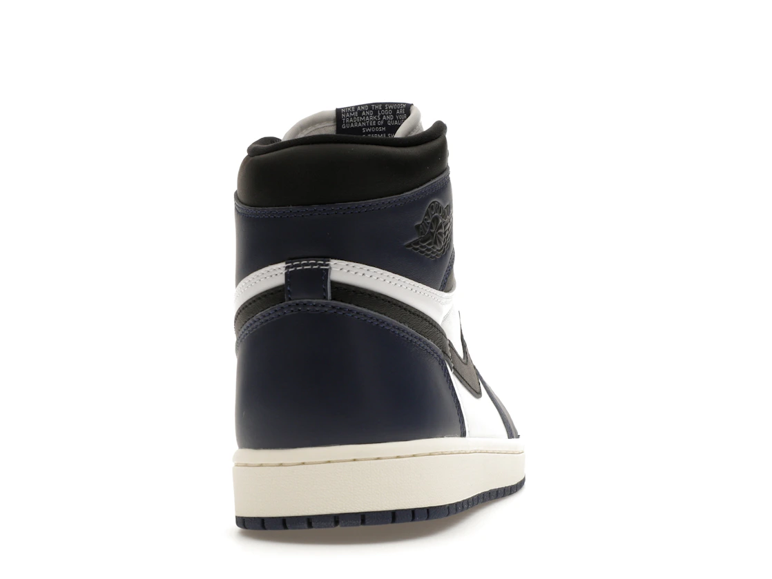 Vue 29 de Jordan 1 Retro High OG Midnight Navy