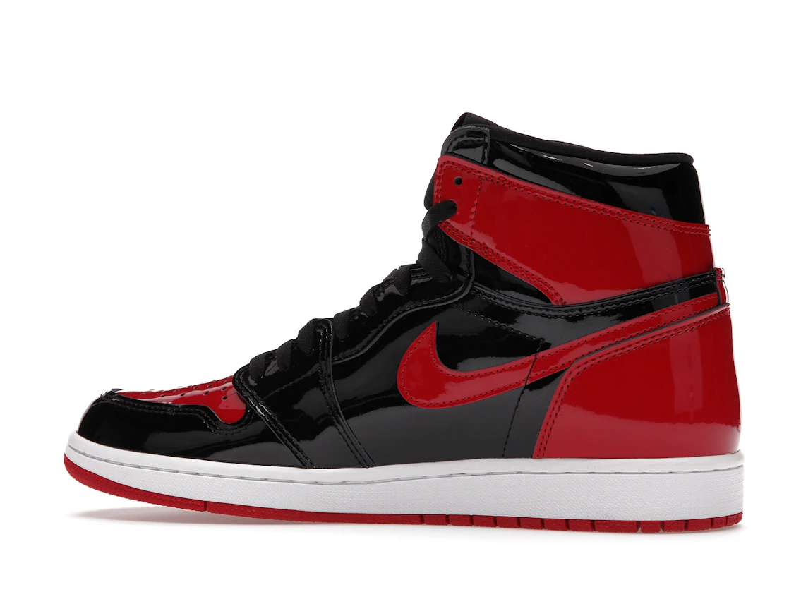 Vue 21 de Jordan 1 Retro High OG Patent Bred