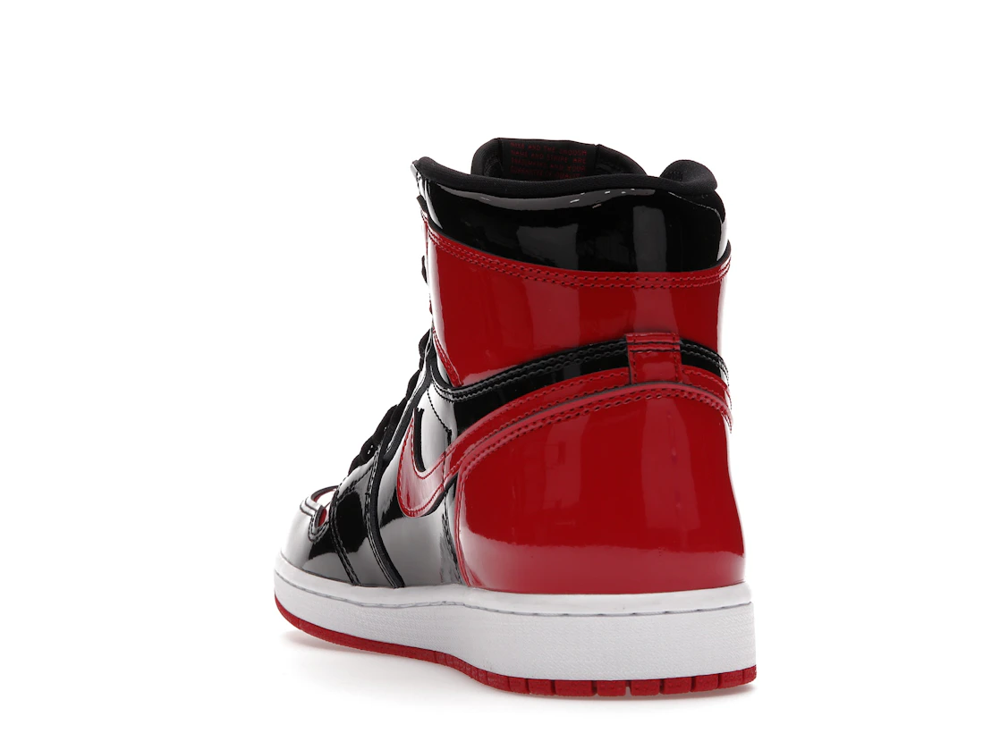 Vue 26 de Jordan 1 Retro High OG Patent Bred