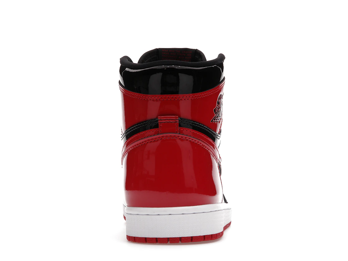 Vue 28 de Jordan 1 Retro High OG Patent Bred