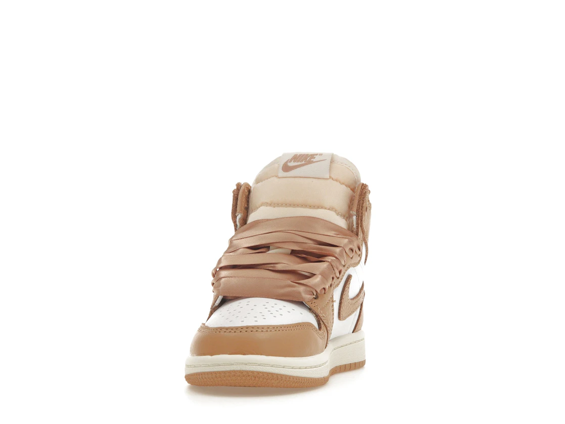 Vue 12 de Jordan 1 Retro High OG Praline (PS)