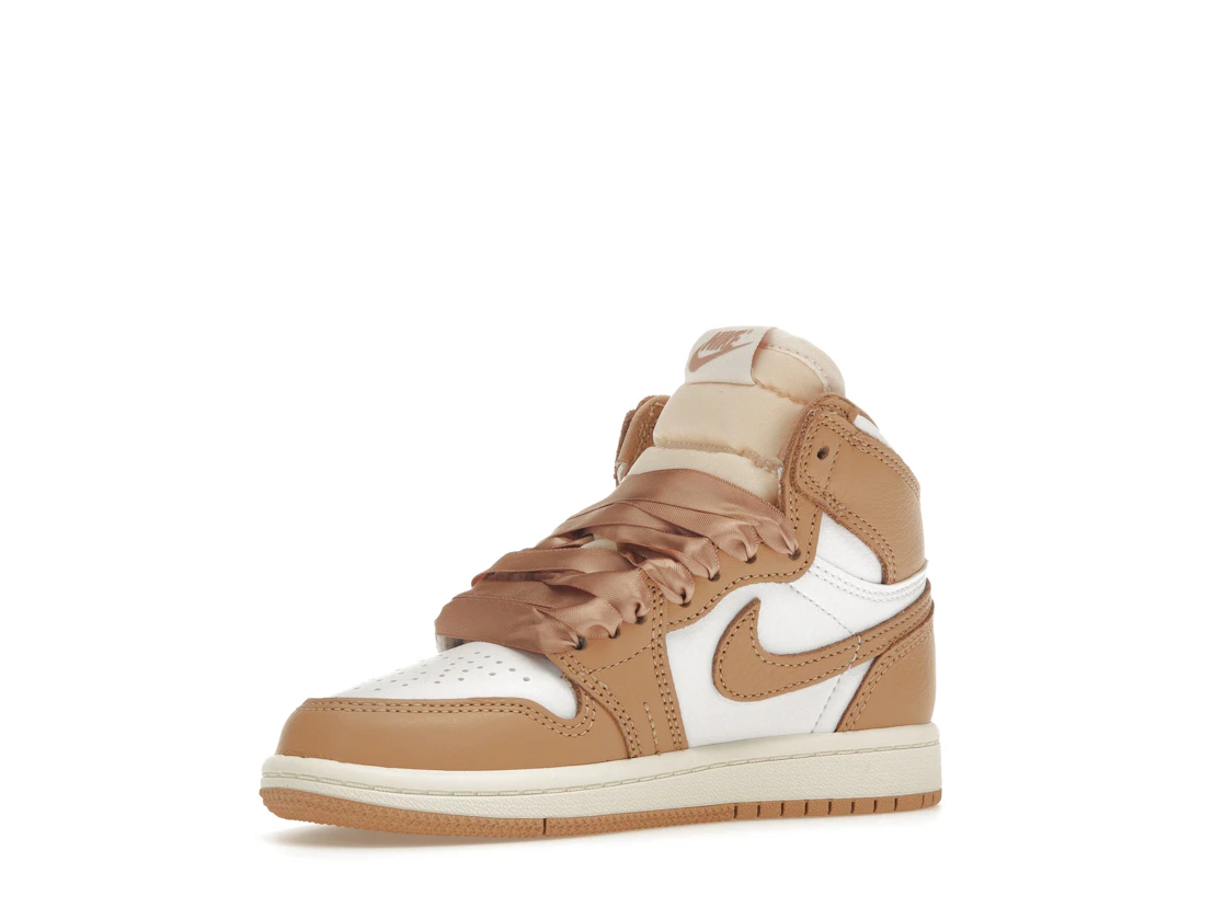 Vue 16 de Jordan 1 Retro High OG Praline (PS)