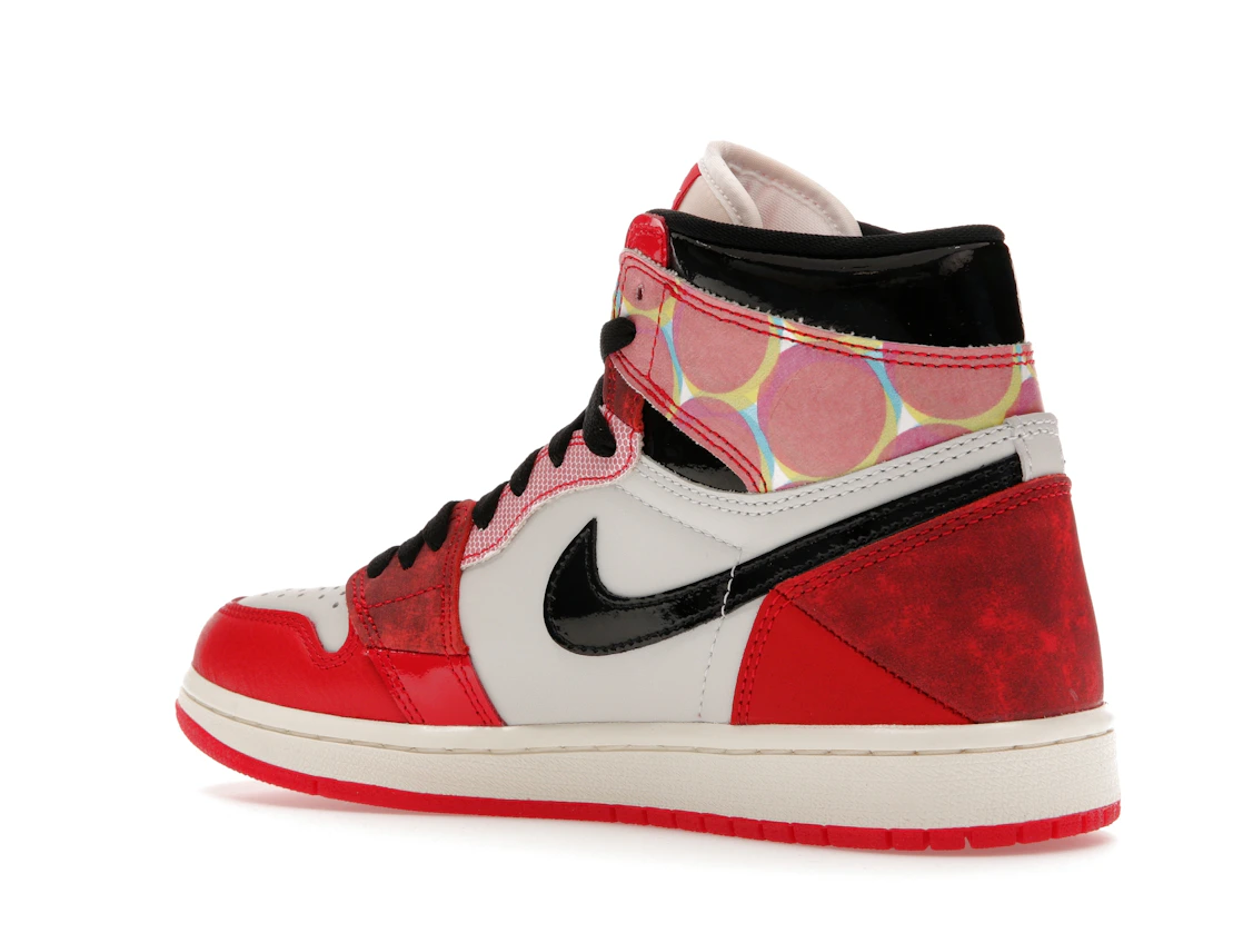 Vue 23 de Jordan 1 Retro High OG Spider-Man Across the Spider-Verse