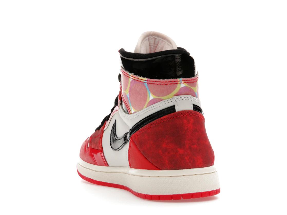 Vue 26 de Jordan 1 Retro High OG Spider-Man Across the Spider-Verse