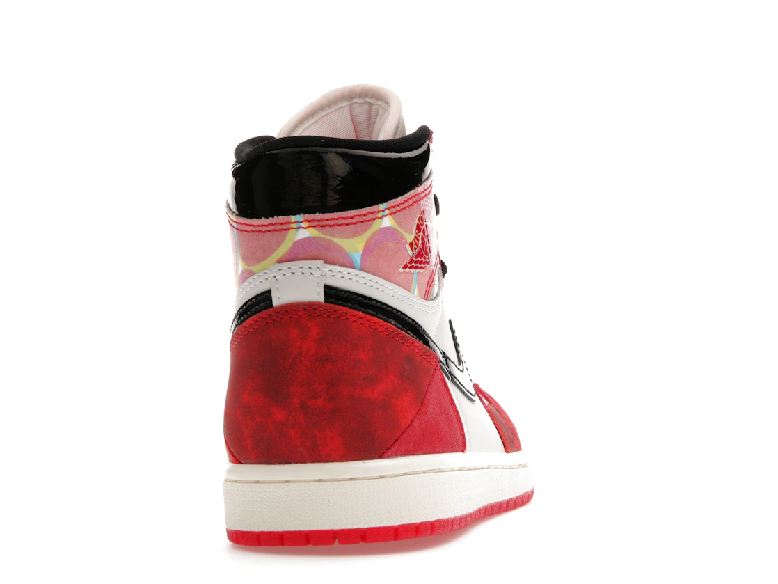 Vue 29 de Jordan 1 Retro High OG Spider-Man Across the Spider-Verse