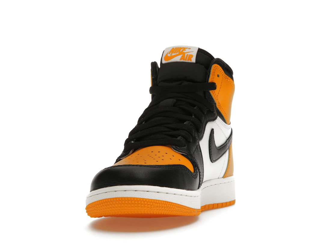 Vue 12 de Jordan 1 Retro High OG Taxi (GS)