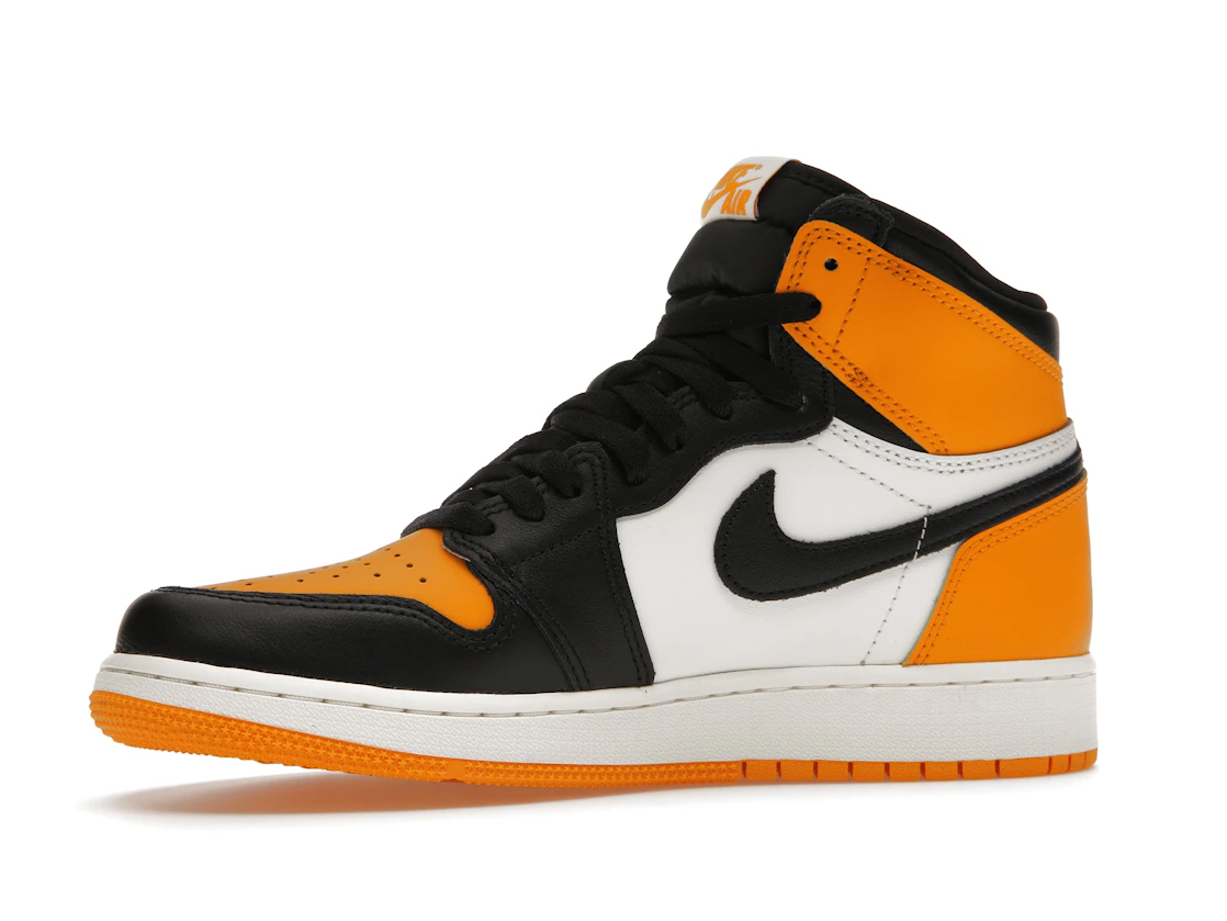 Vue 17 de Jordan 1 Retro High OG Taxi (GS)