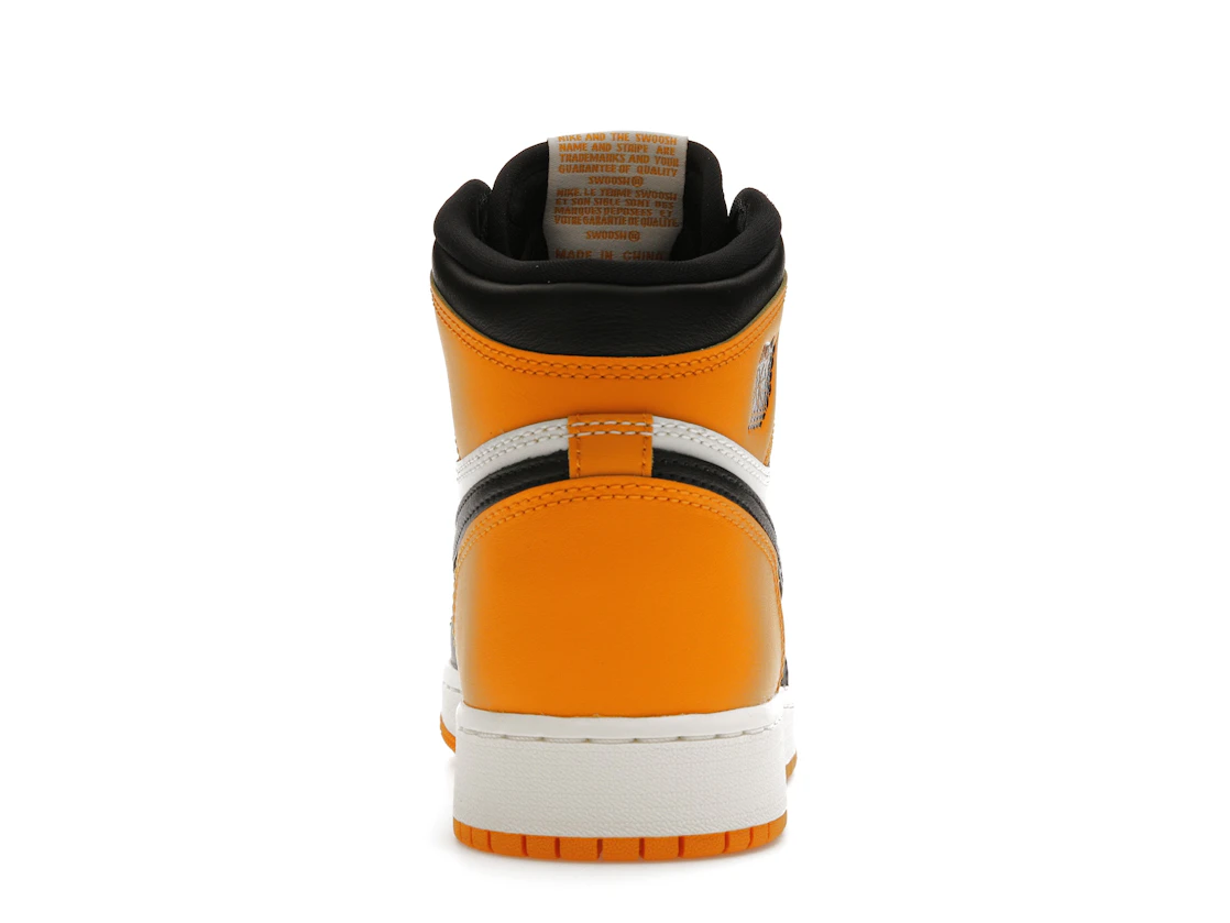 Vue 28 de Jordan 1 Retro High OG Taxi (GS)