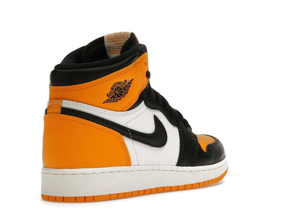 Vue 32 de Jordan 1 Retro High OG Taxi (GS)