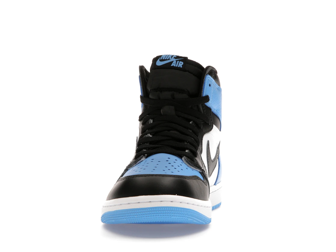 Vue 11 de Jordan 1 Retro High OG UNC Toe