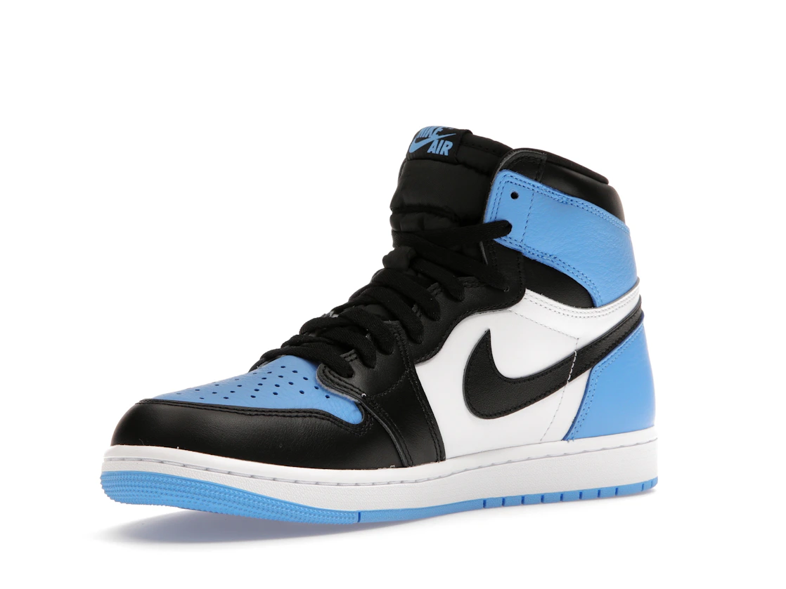 Vue 15 de Jordan 1 Retro High OG UNC Toe