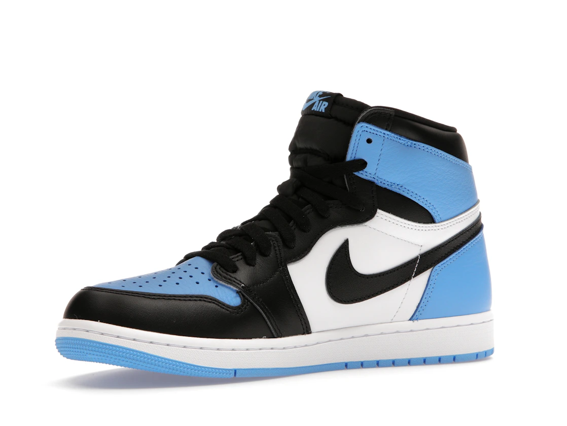 Vue 16 de Jordan 1 Retro High OG UNC Toe