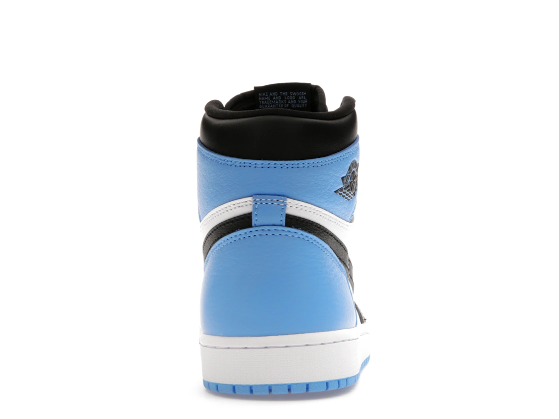 Vue 28 de Jordan 1 Retro High OG UNC Toe