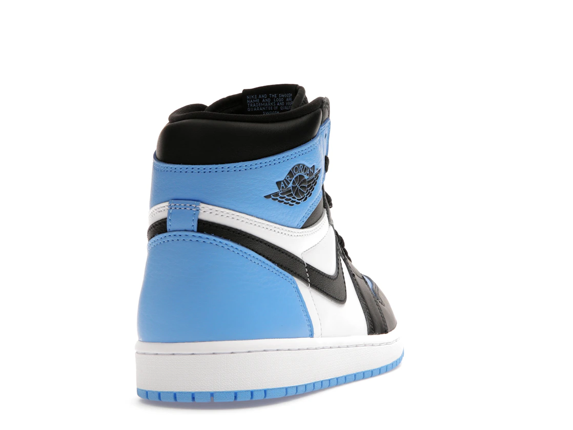 Vue 30 de Jordan 1 Retro High OG UNC Toe