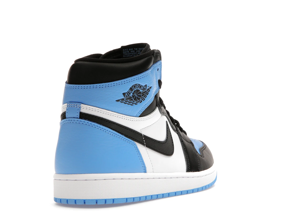 Vue 31 de Jordan 1 Retro High OG UNC Toe