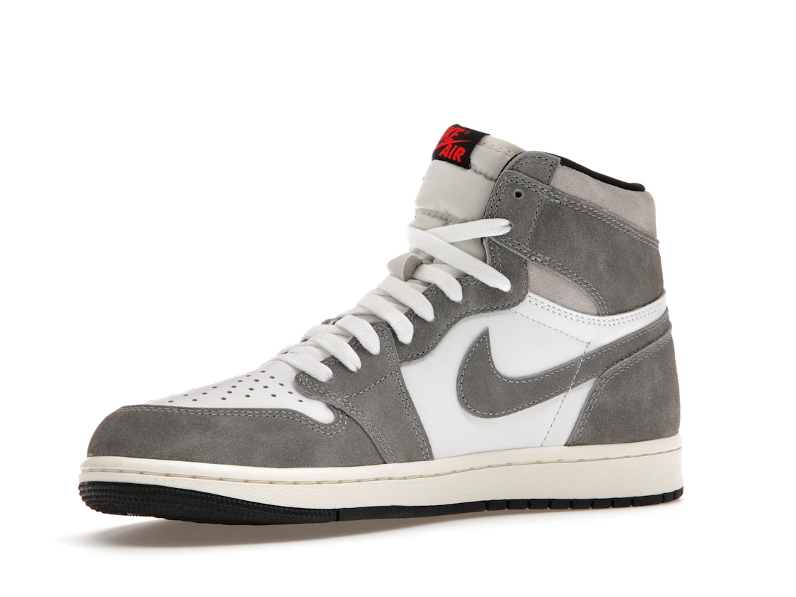 Vue 16 de Jordan 1 Retro High OG Washed Black