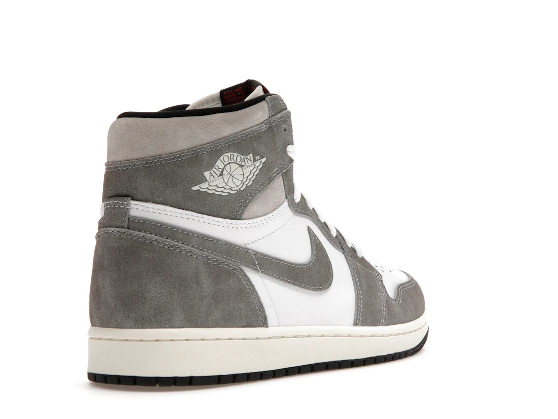 Vue 32 de Jordan 1 Retro High OG Washed Black