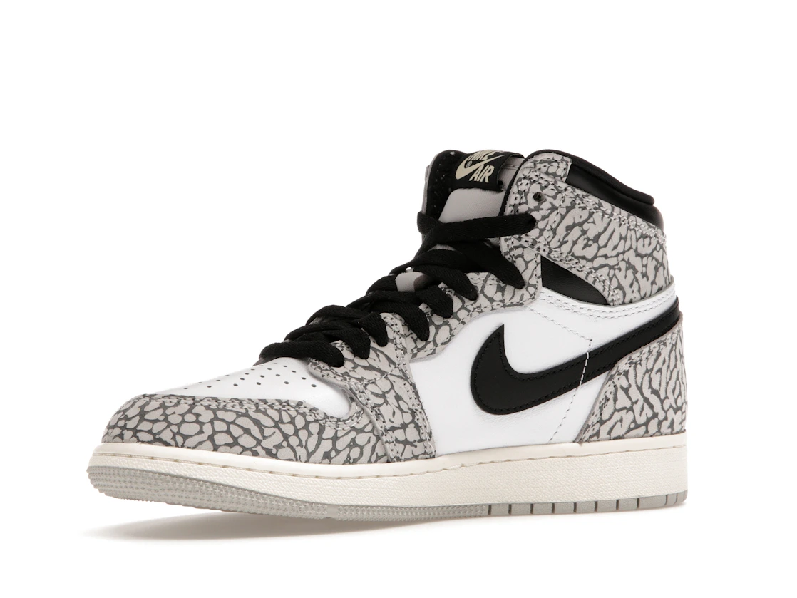 Vue 16 de Jordan 1 Retro High OG White Cement (GS)