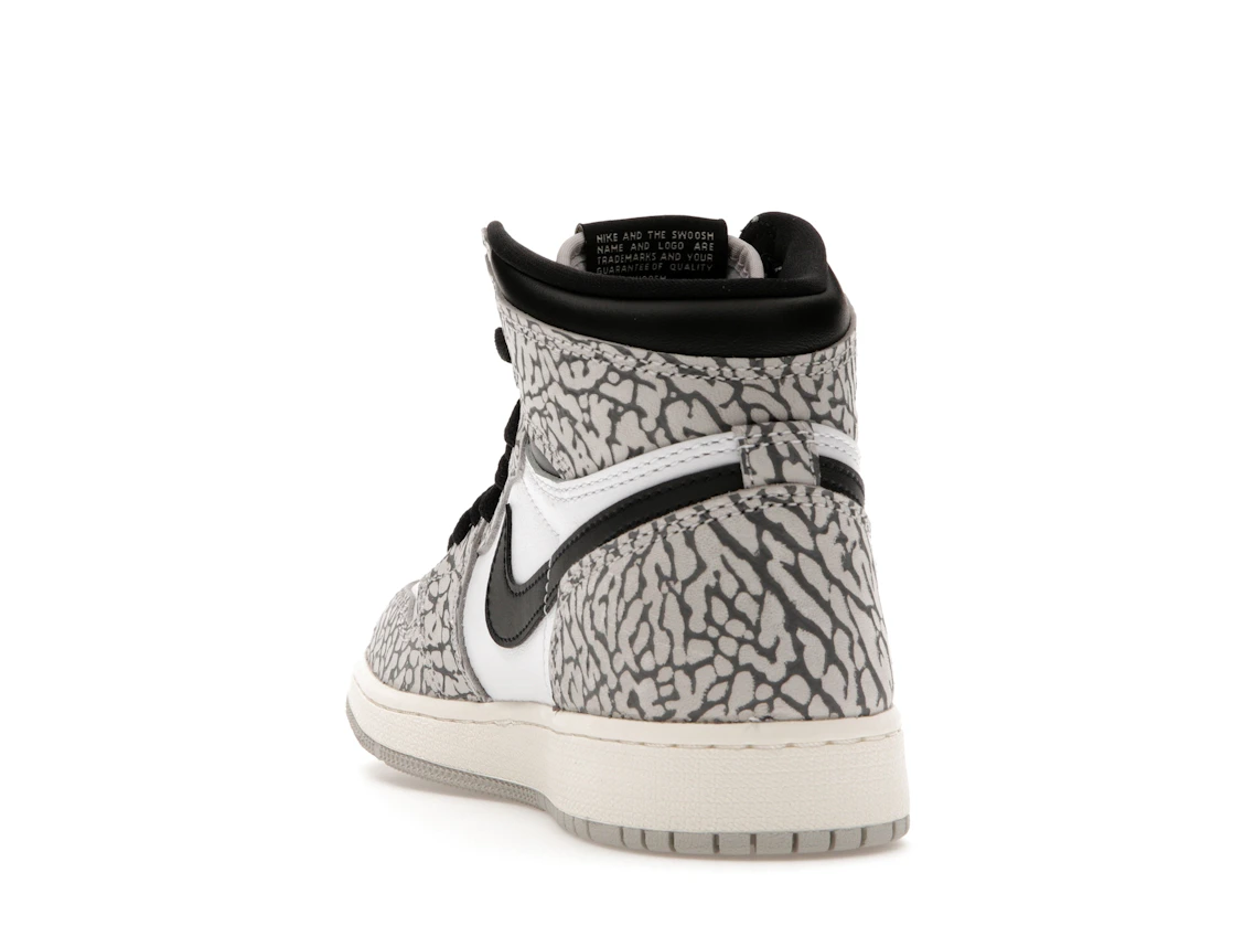 Vue 26 de Jordan 1 Retro High OG White Cement (GS)