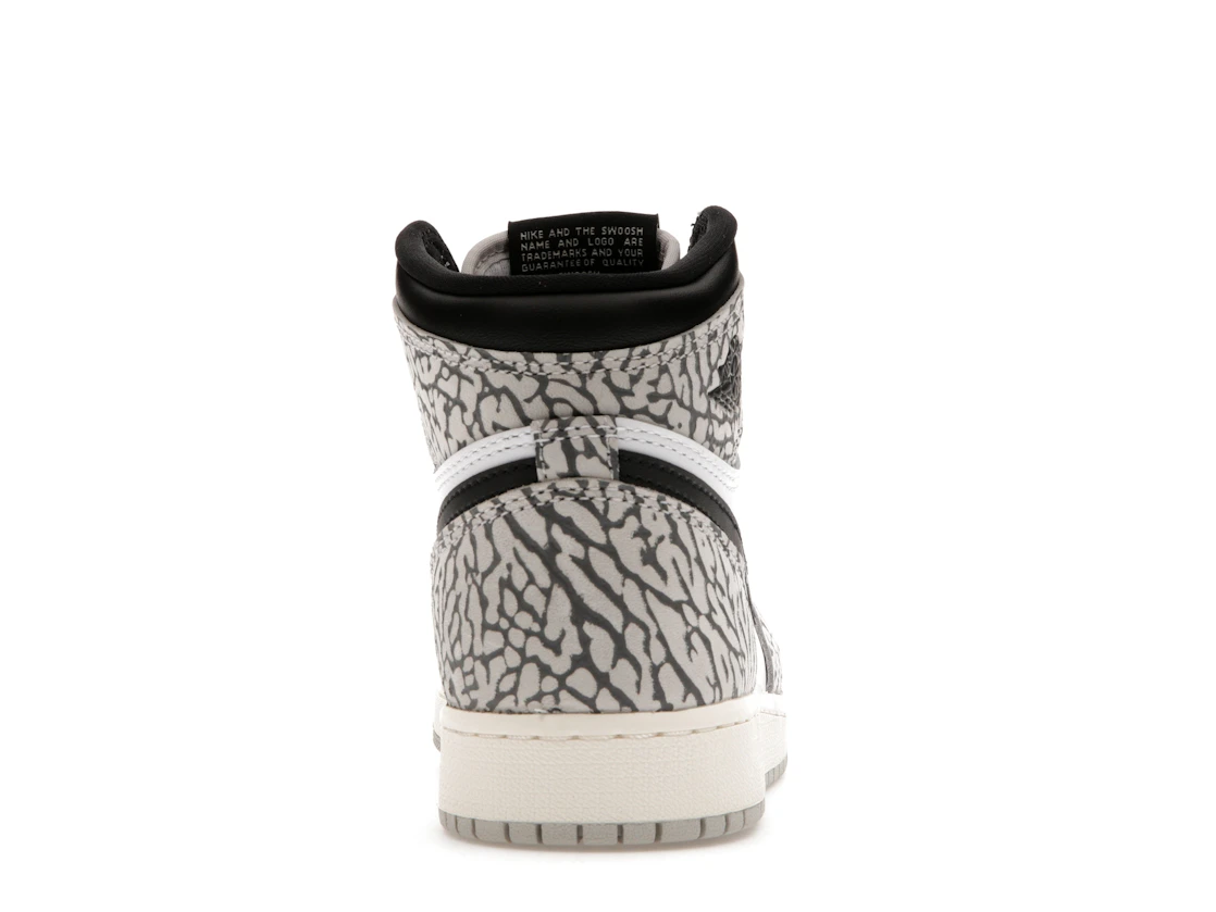 Vue 28 de Jordan 1 Retro High OG White Cement (GS)