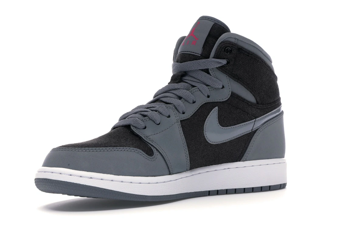 Vue 15 de Jordan 1 Retro High Cool Grey Vivid Pink (GS)
