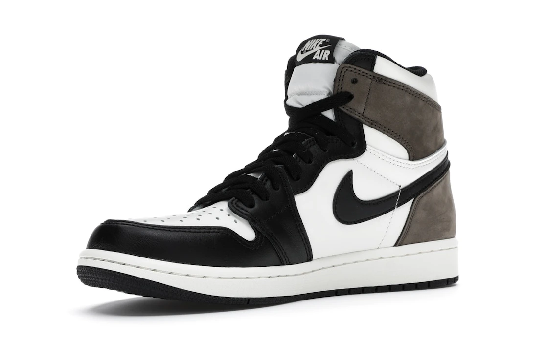 Vue 15 de Jordan 1 Retro High Dark Mocha