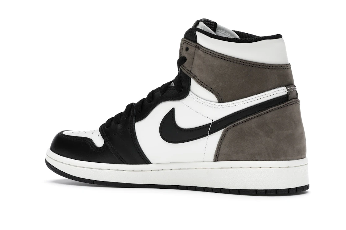Vue 22 de Jordan 1 Retro High Dark Mocha