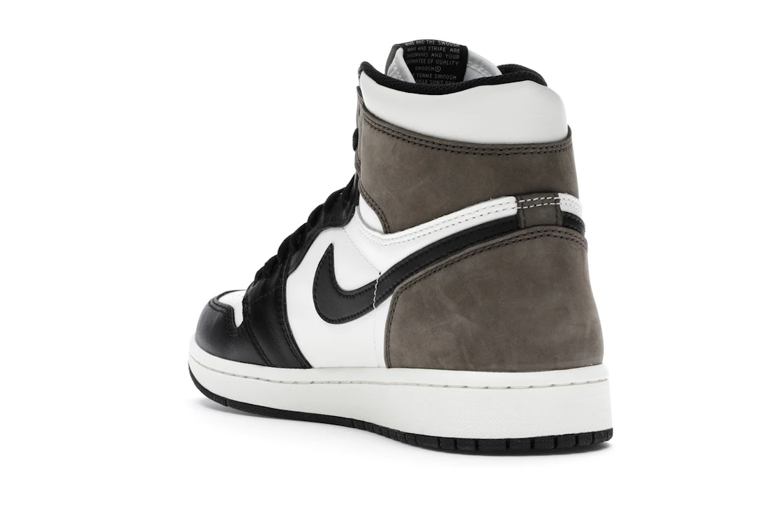 Vue 25 de Jordan 1 Retro High Dark Mocha