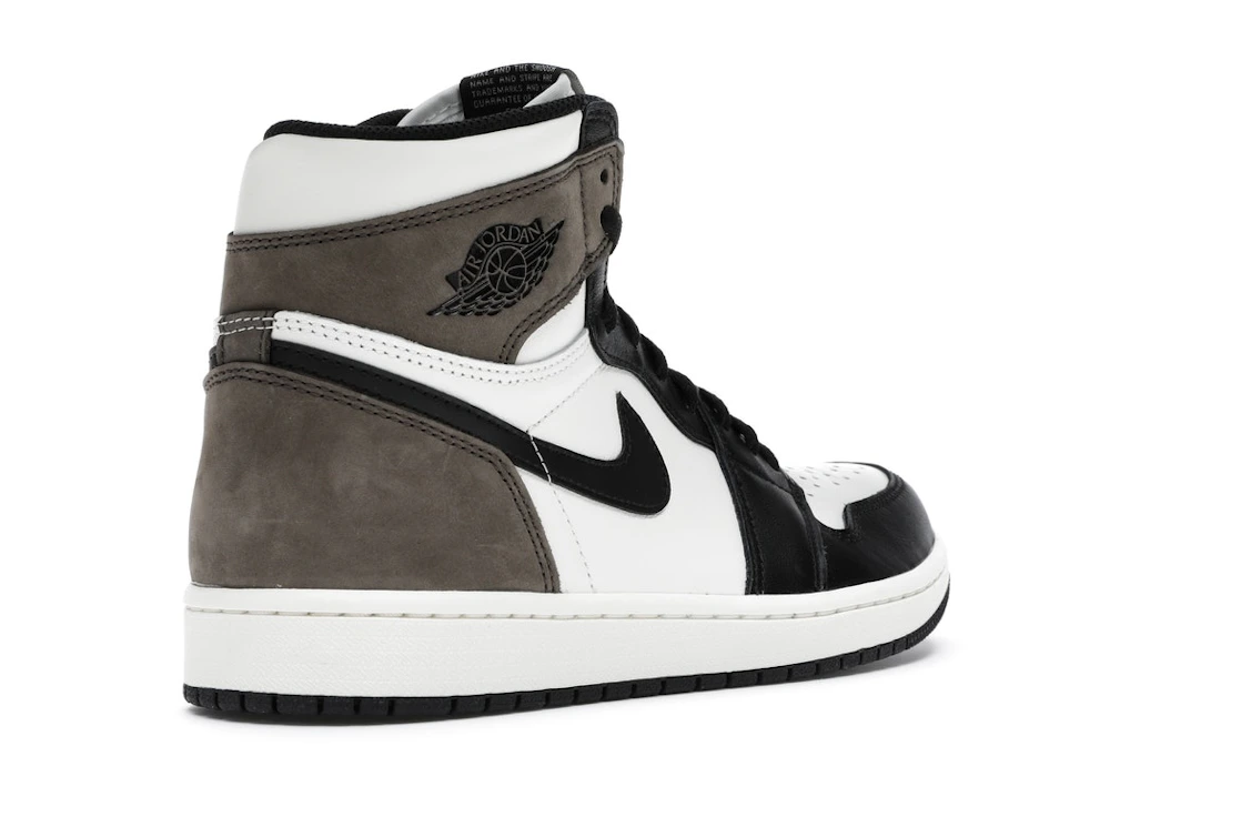 Vue 32 de Jordan 1 Retro High Dark Mocha