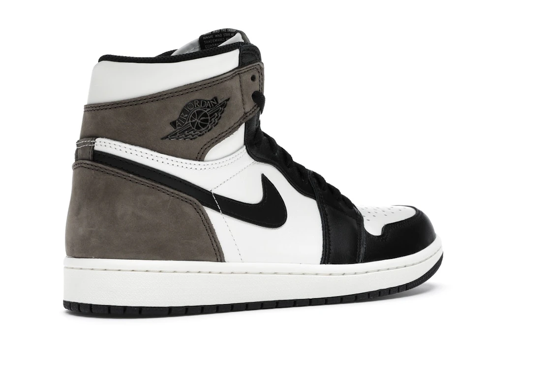 Vue 33 de Jordan 1 Retro High Dark Mocha