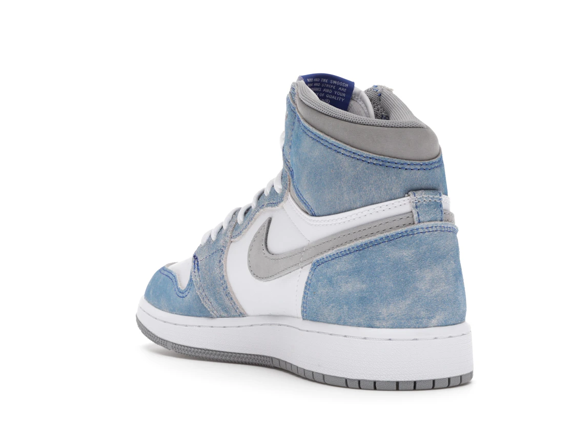 Vue 25 de Jordan 1 Retro High Hyper Royal Smoke Grey (GS)