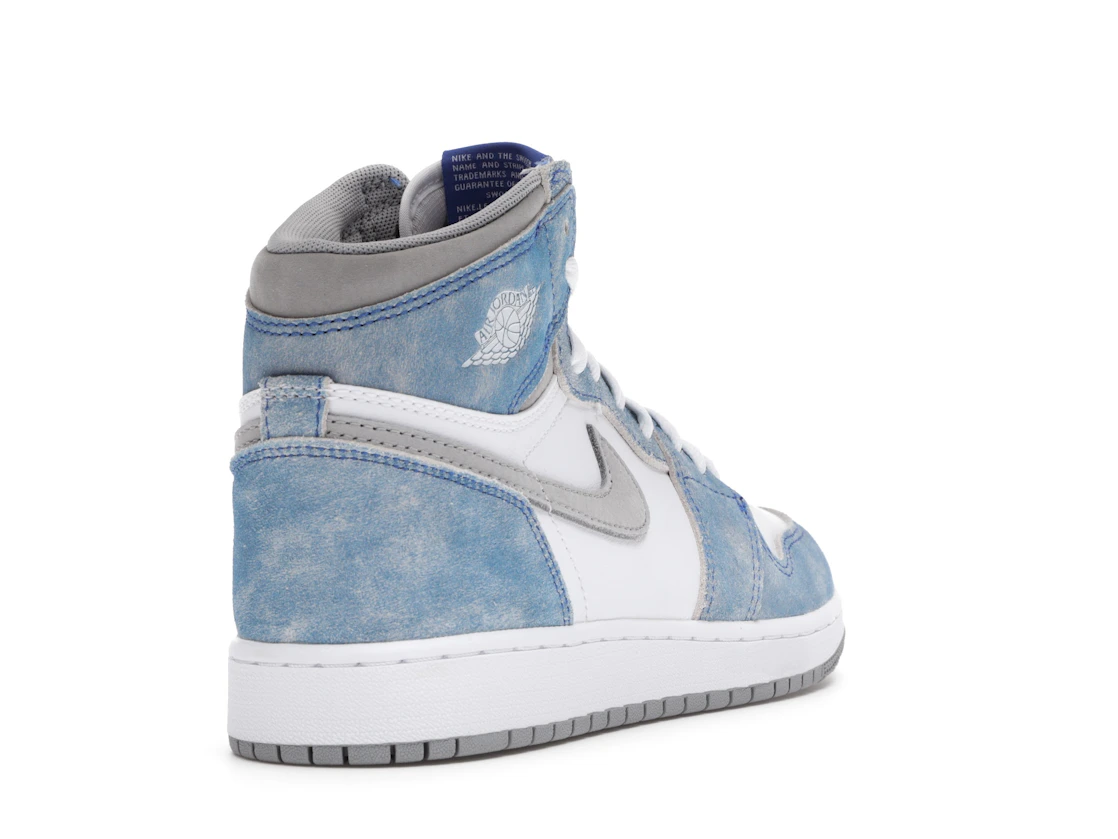 Vue 31 de Jordan 1 Retro High Hyper Royal Smoke Grey (GS)