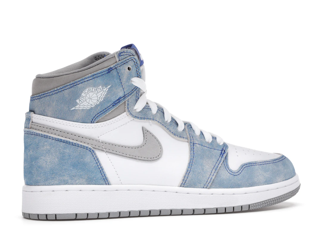 Vue 35 de Jordan 1 Retro High Hyper Royal Smoke Grey (GS)