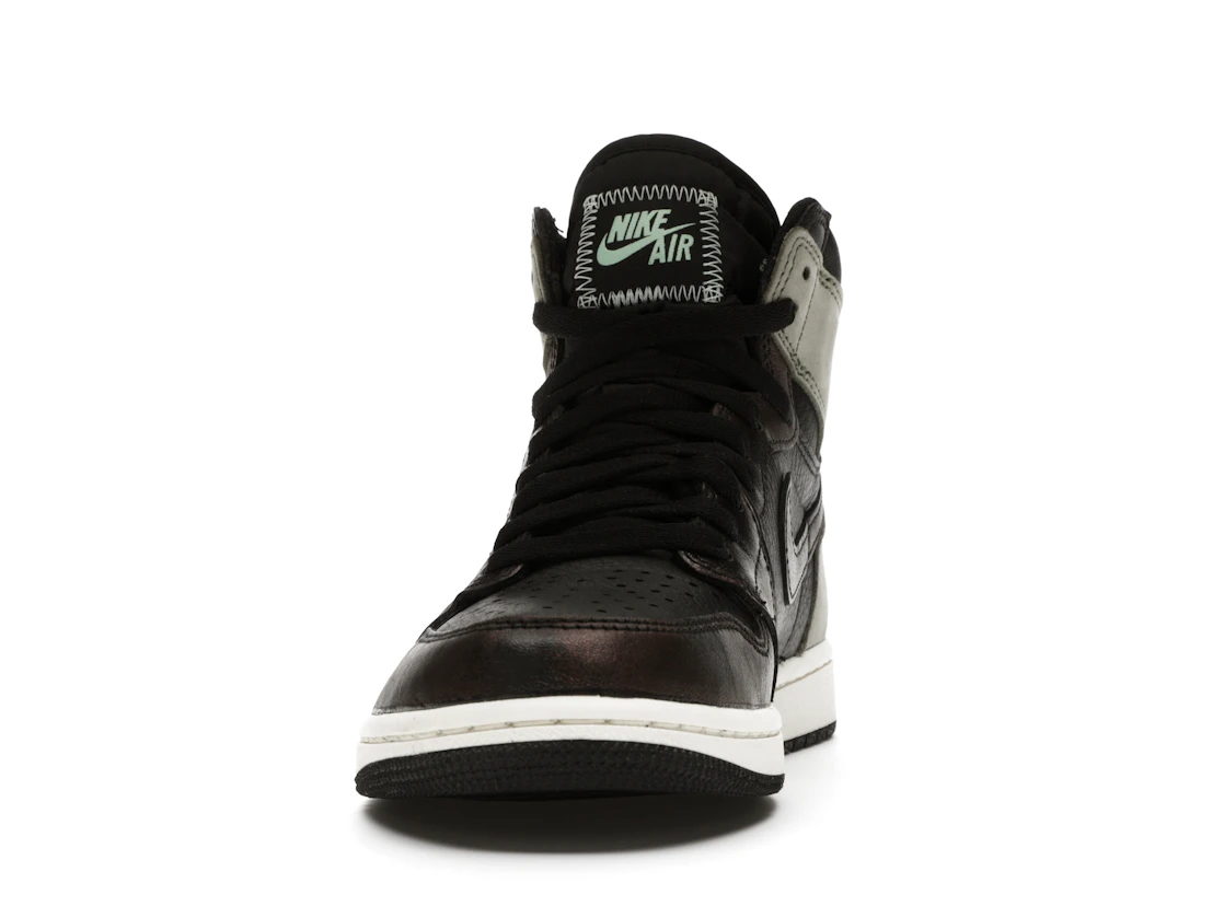 Vue 11 de Jordan 1 Retro High Light Army Rust Shadow Patina
