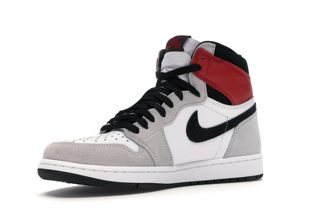 Vue 15 de Jordan 1 Retro High Light Smoke Grey