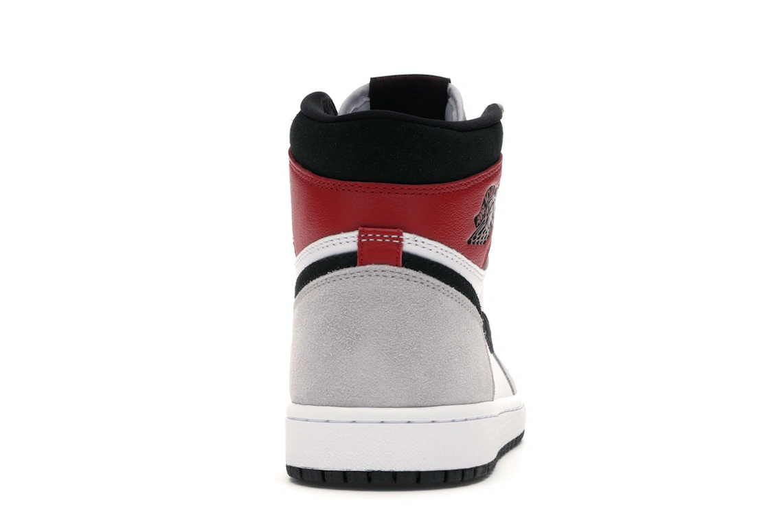 Vue 28 de Jordan 1 Retro High Light Smoke Grey