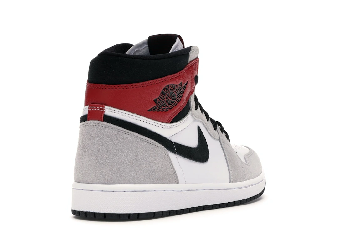 Vue 31 de Jordan 1 Retro High Light Smoke Grey