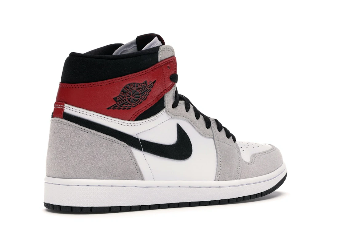 Vue 33 de Jordan 1 Retro High Light Smoke Grey