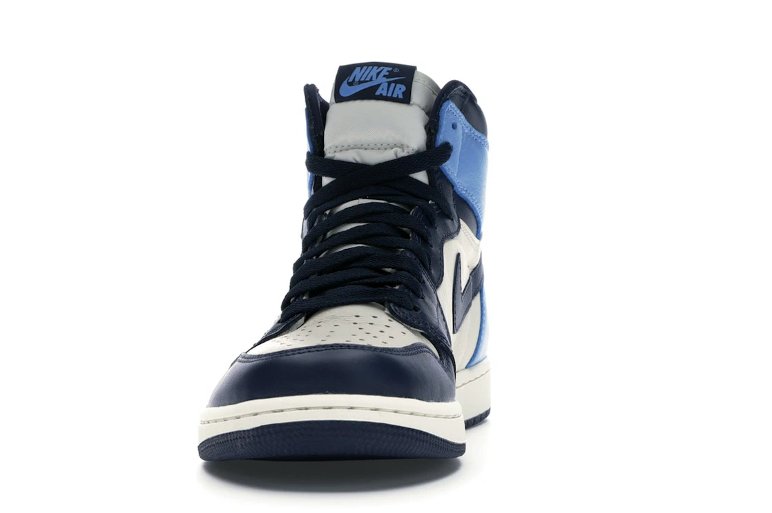 Vue 11 de Jordan 1 Retro High Obsidian
