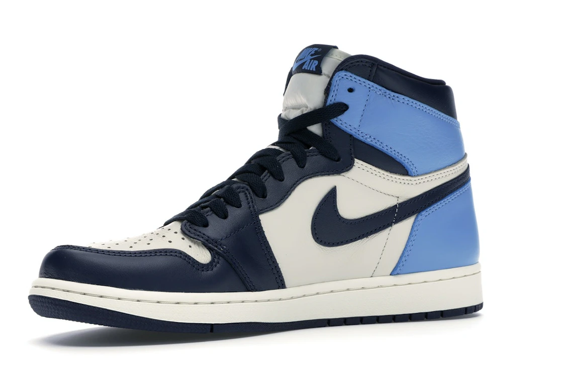 Vue 16 de Jordan 1 Retro High Obsidian