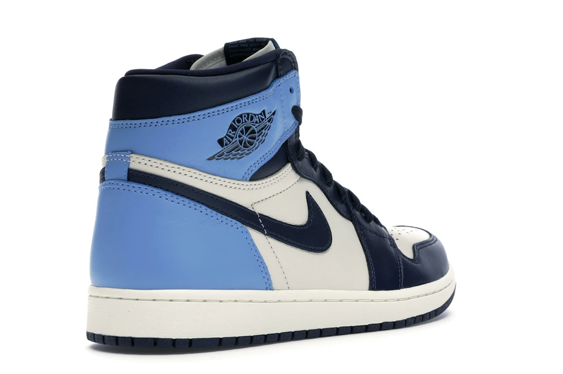 Vue 32 de Jordan 1 Retro High Obsidian