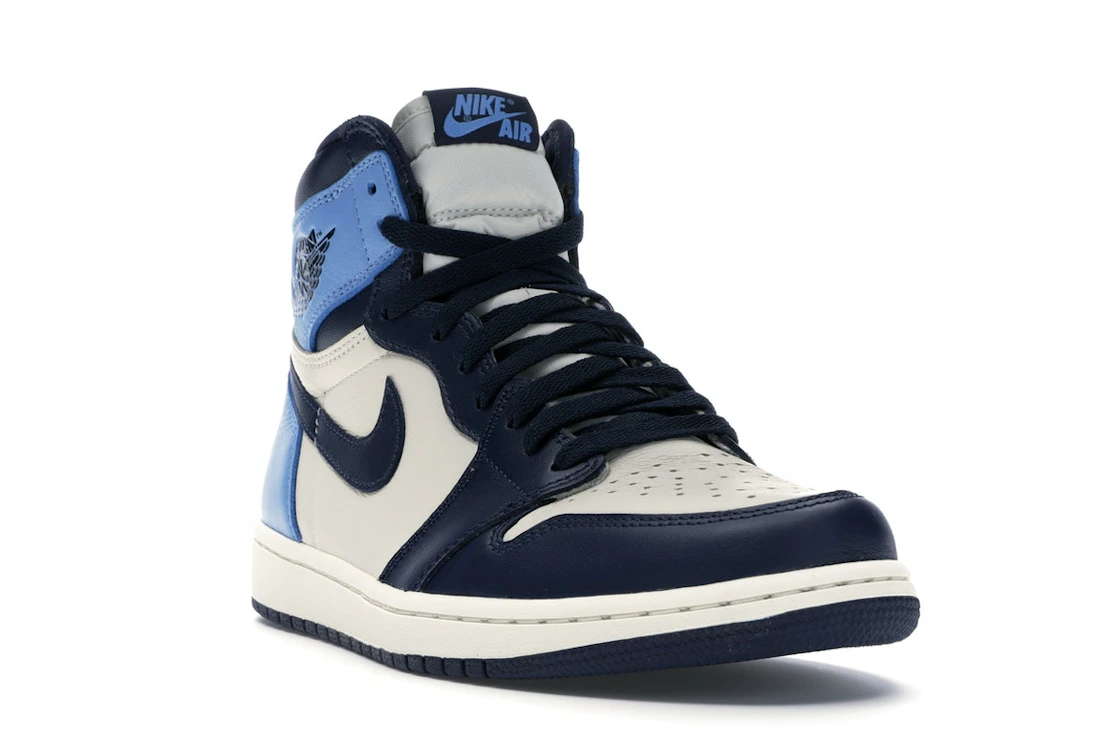 Vue 7 de Jordan 1 Retro High Obsidian
