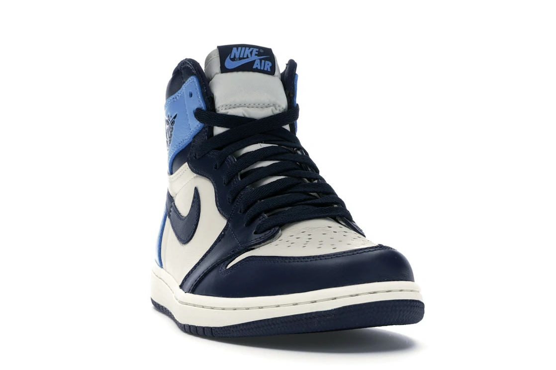 Vue 8 de Jordan 1 Retro High Obsidian