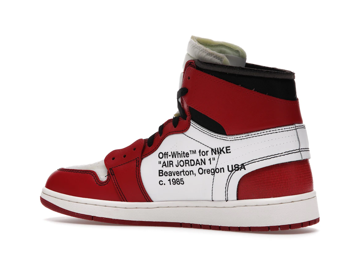 Vue 22 de Jordan 1 Retro High Off-White Chicago